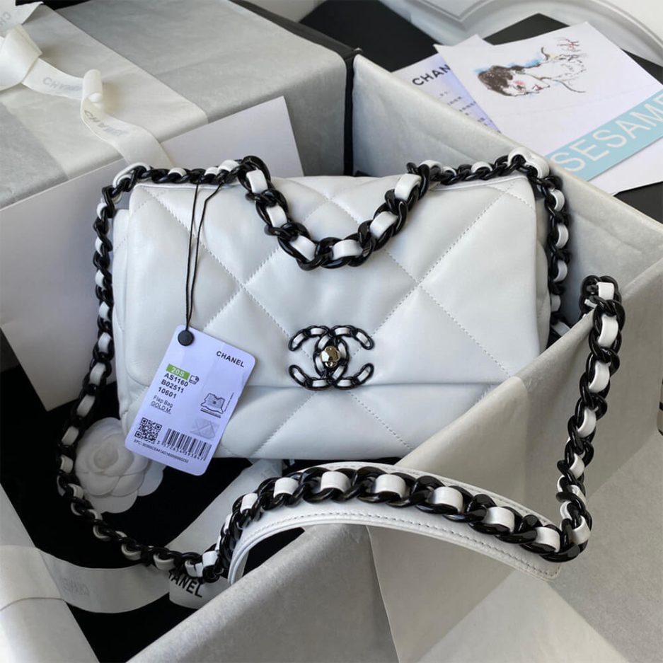 CHANEL 19 HANDBAG