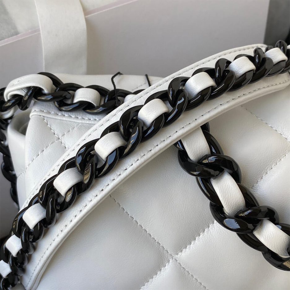 CHANEL 19 HANDBAG