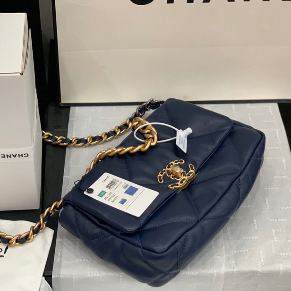 CHANEL 19 HANDBAG