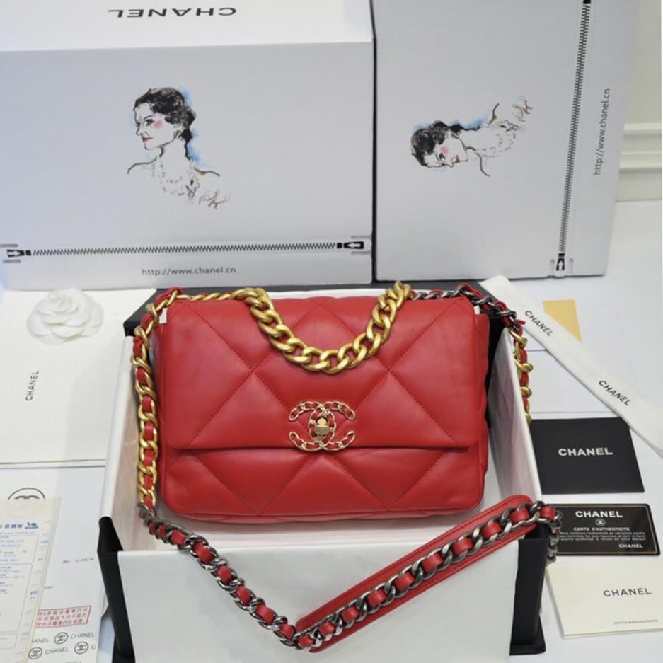 CHANEL 19 HANDBAG