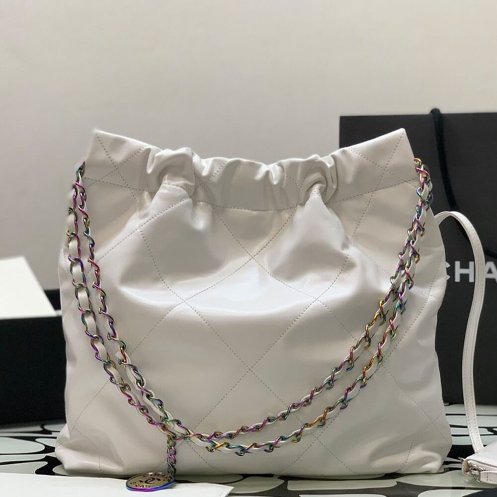 CHANEL 22 HANDBAG