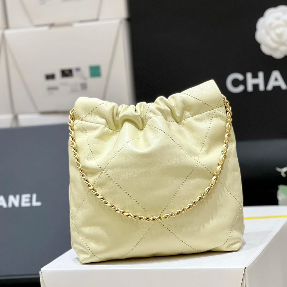 CHANEL 22 HANDBAG