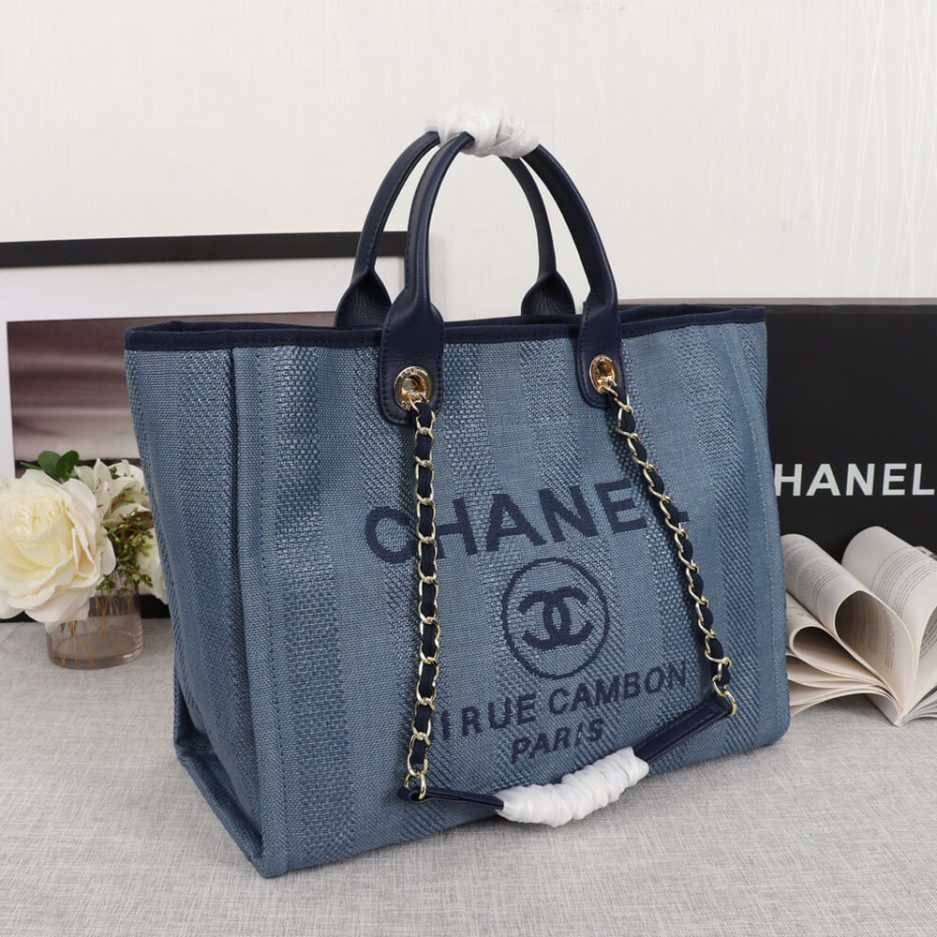 CHANEL Woven Straw Raffia Striped Medium Deauville Tote