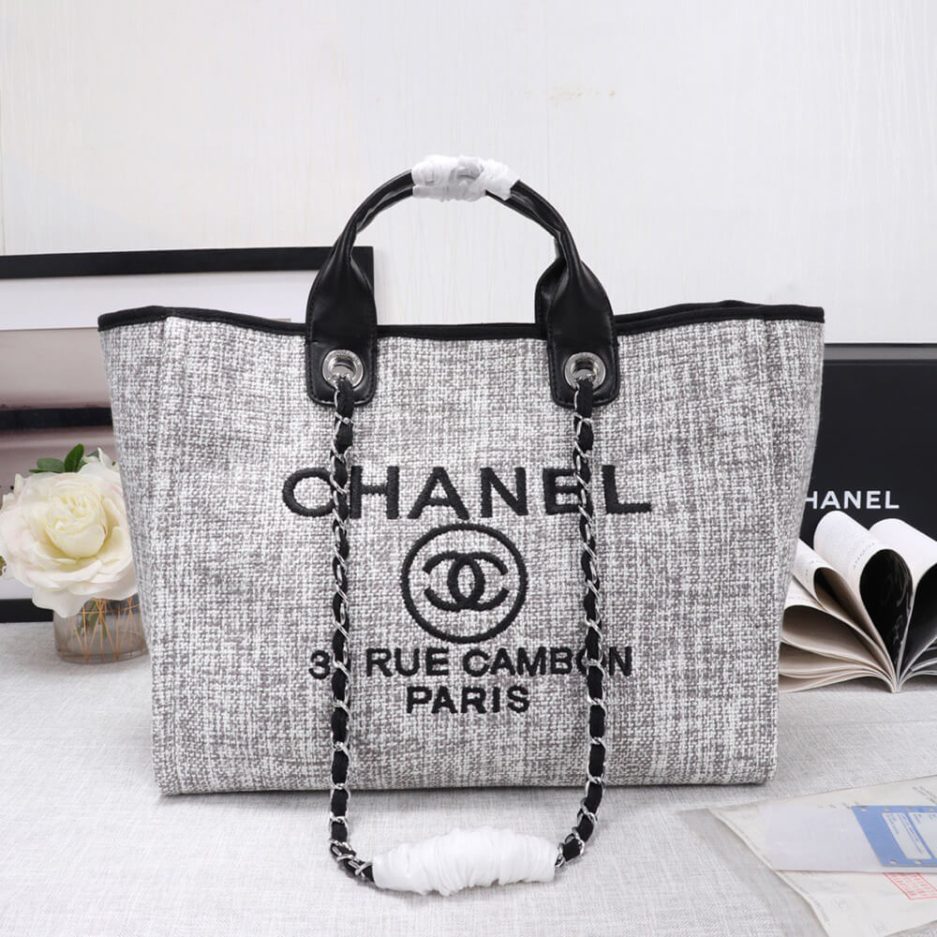 CHANEL Woven Straw Raffia Striped Medium Deauville Tote