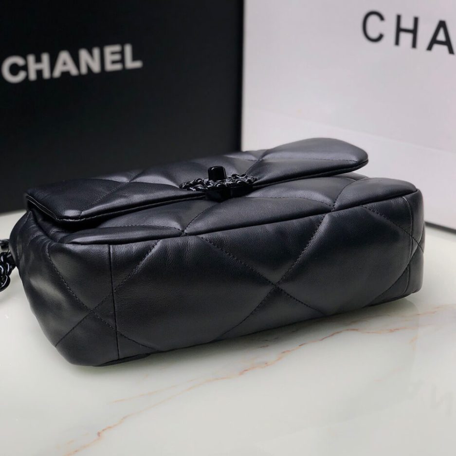 CHANEL 19 HANDBAG