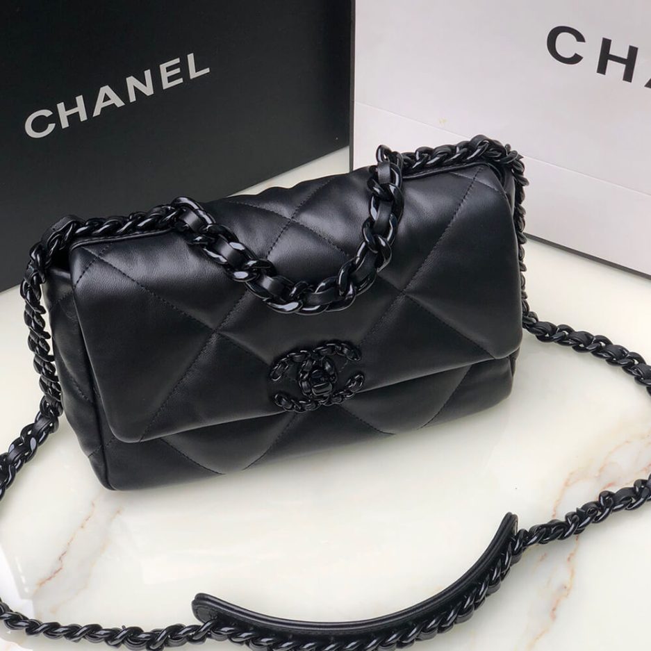 CHANEL 19 HANDBAG