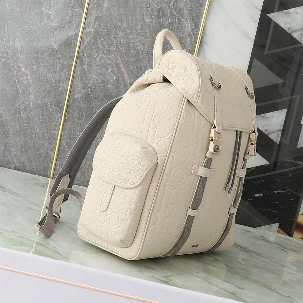 Dior Hit the Road Backpack with Flap(high-end grade)