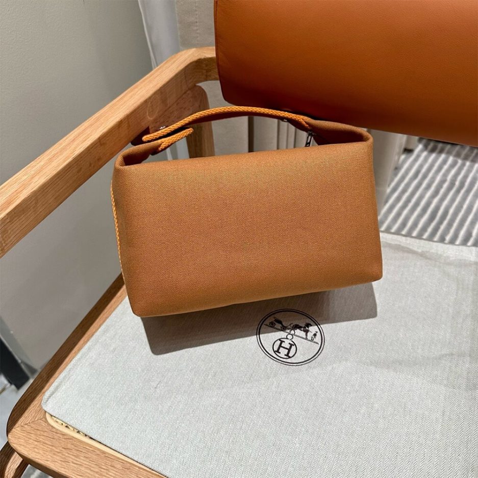 Hermes toiletery bag