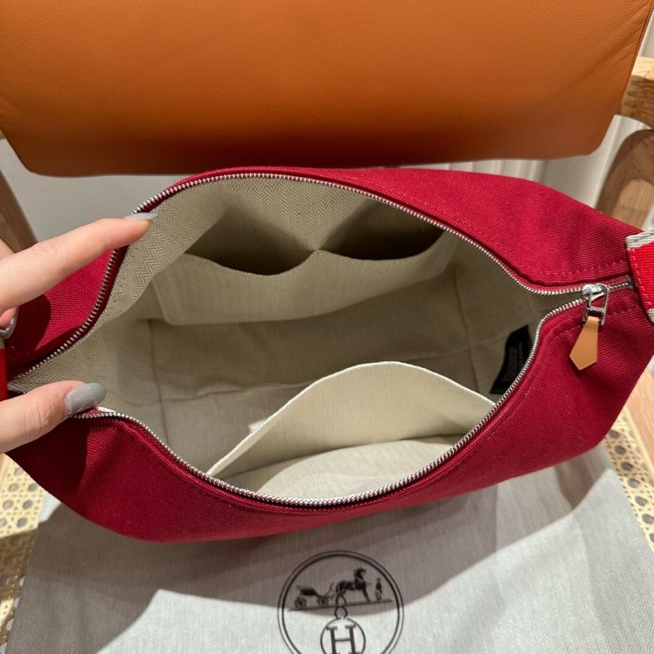 Hermes toiletery bag