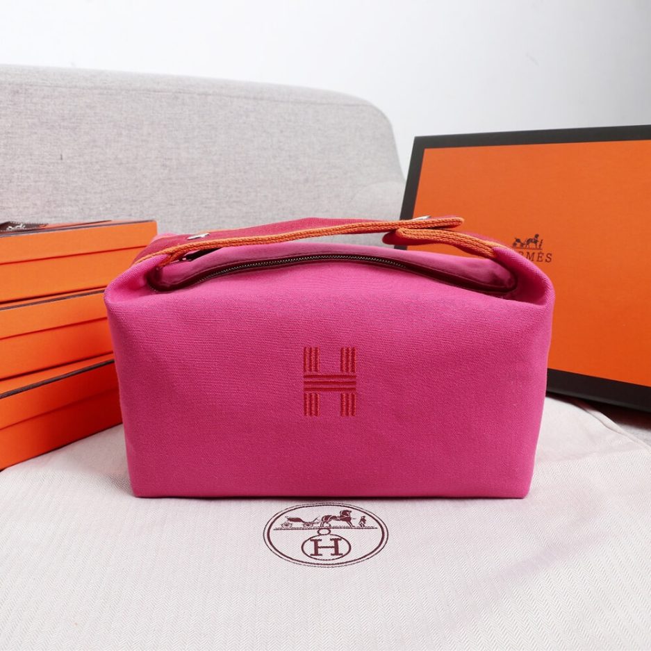 Hermes toiletery bag