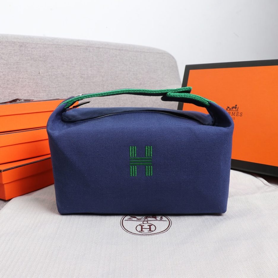 Hermes toiletery bag