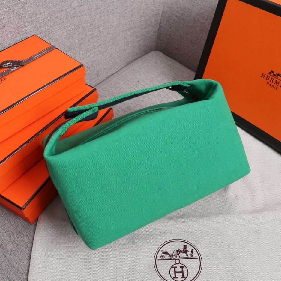 Hermes toiletery bag