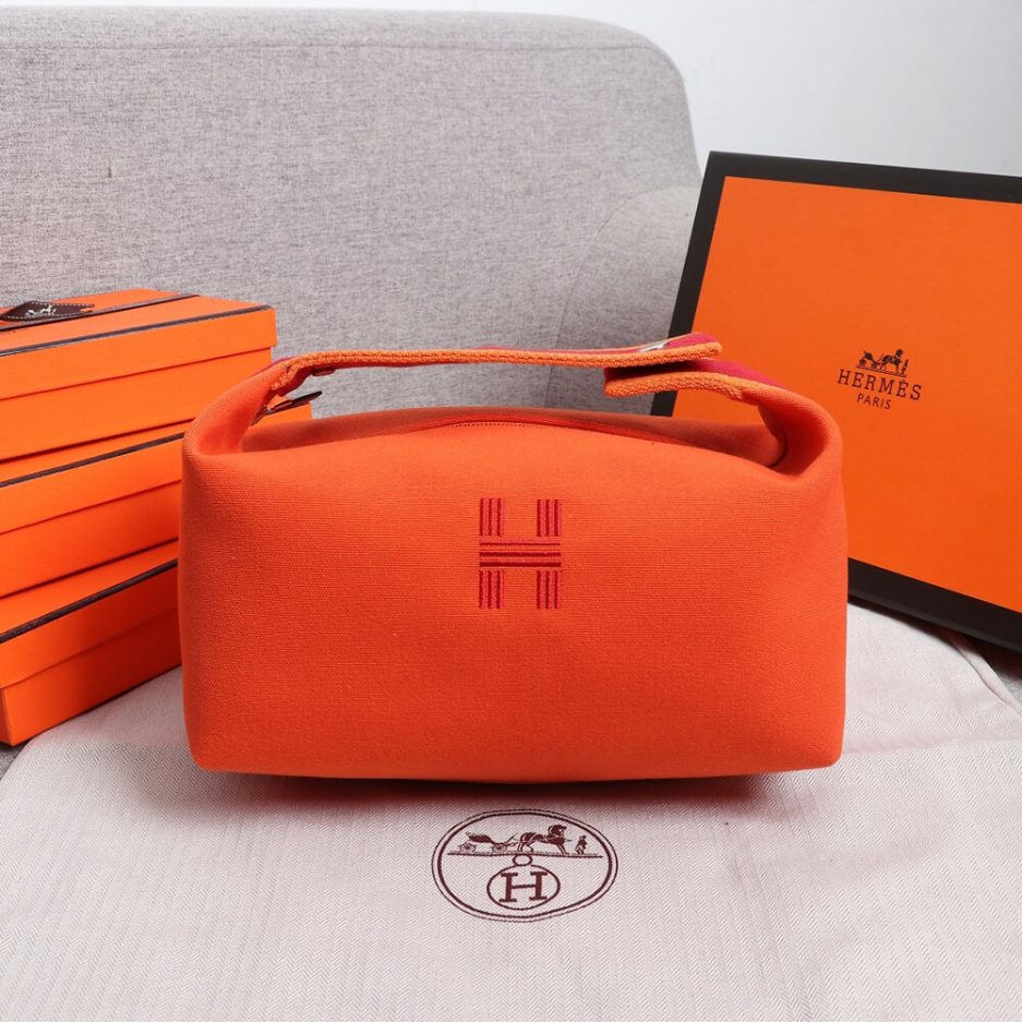 Hermes toiletery bag