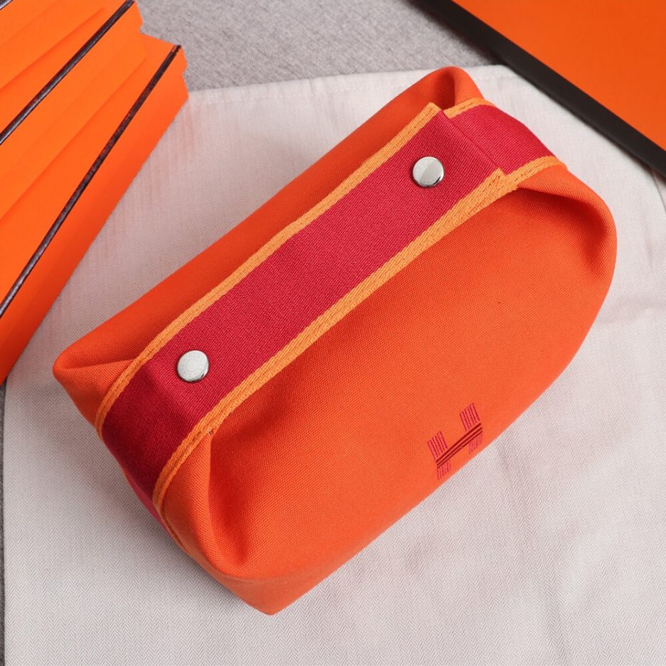 Hermes toiletery bag