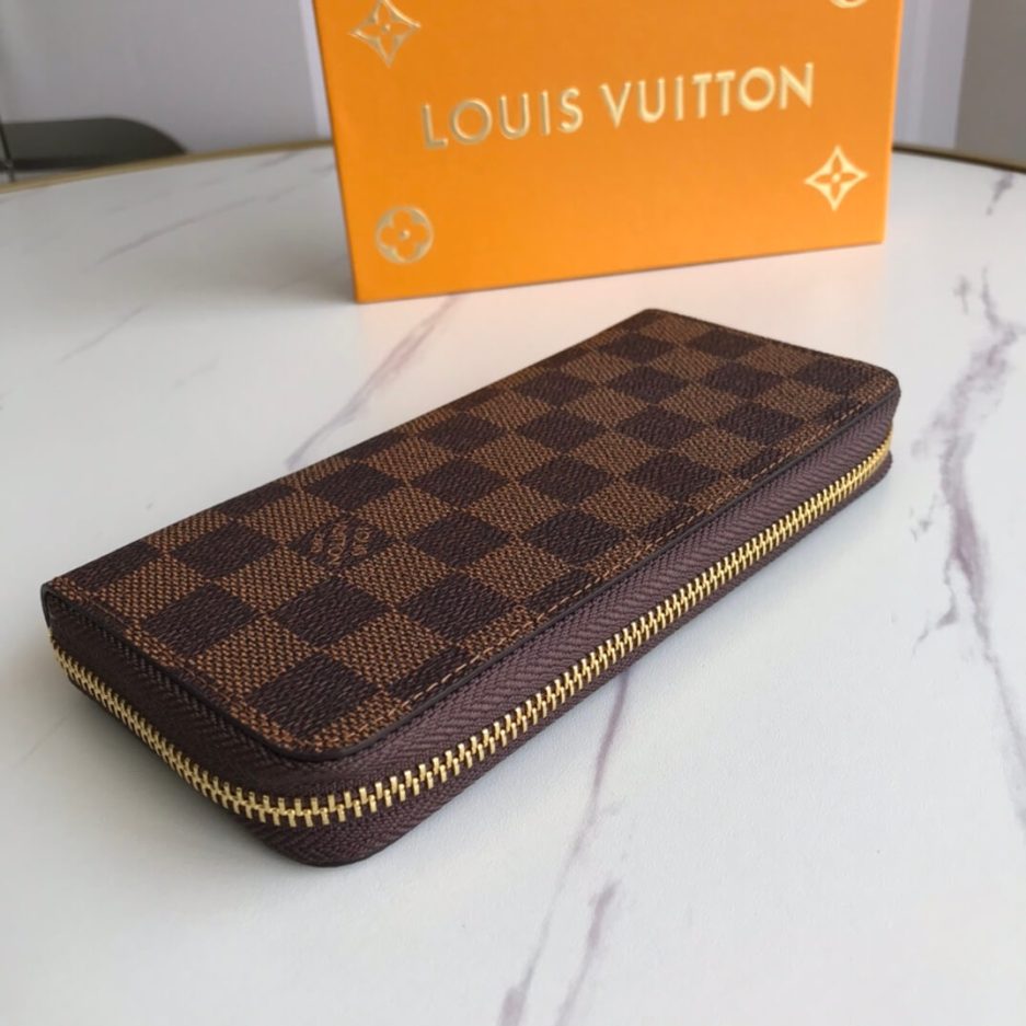 LV Clémence Wallet