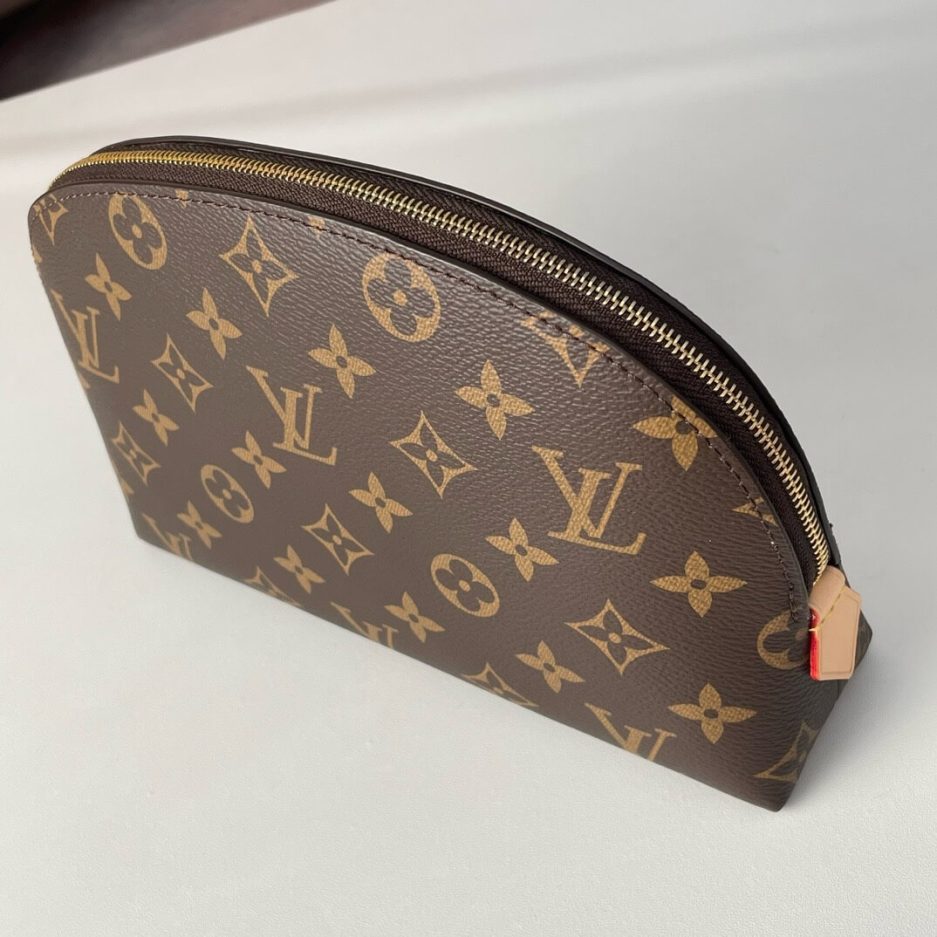 LV Cosmetic Pouch MM