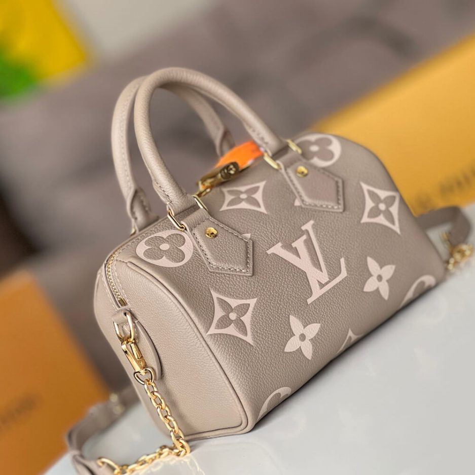 LV Speedy Bandoulière 20