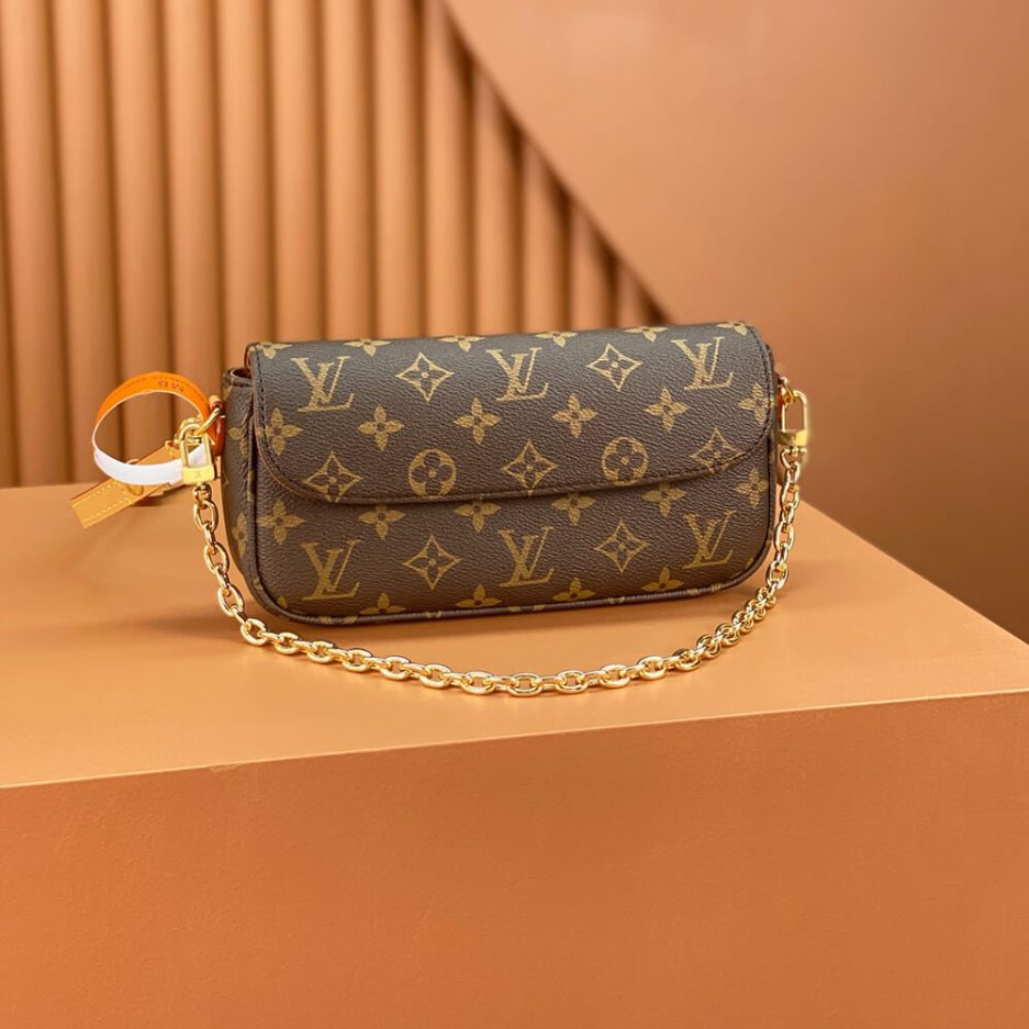 LV Wallet On Chain Ivy-4