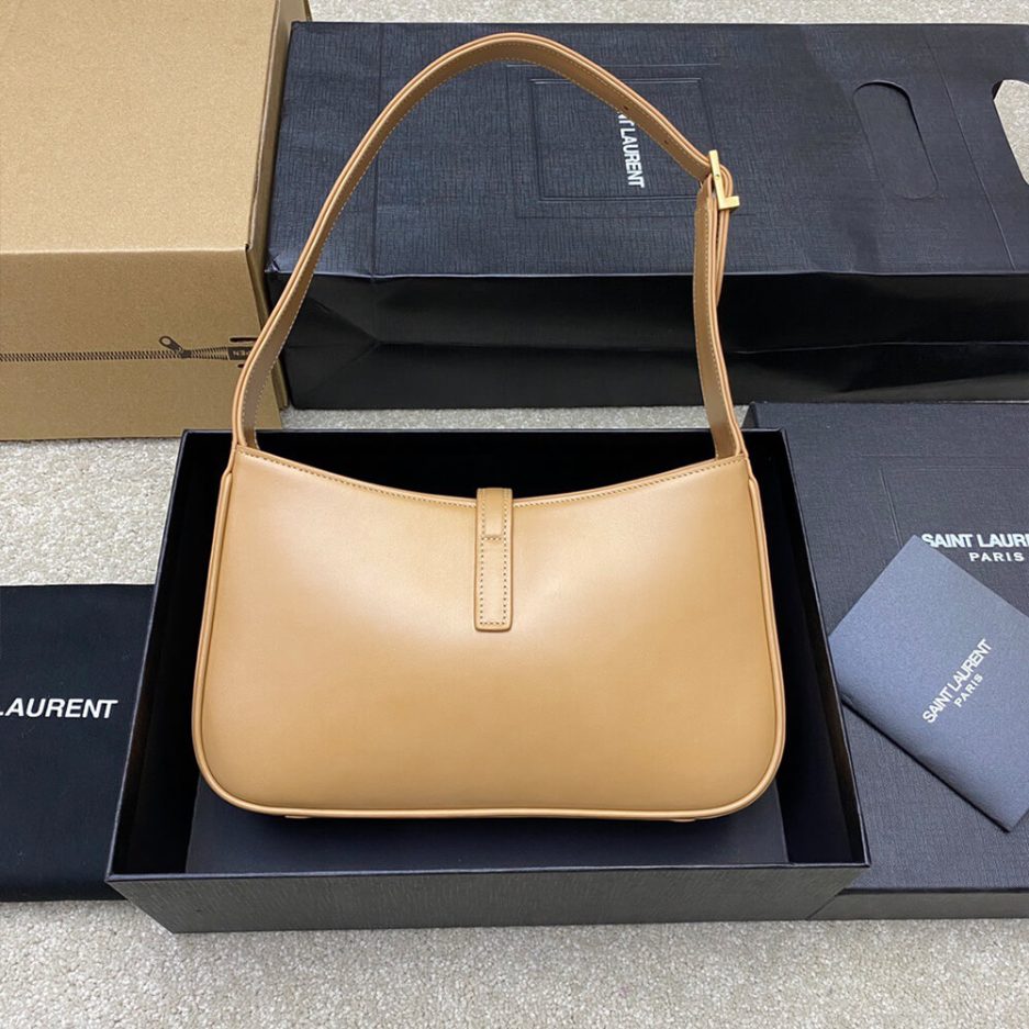 YSL LE 5 A 7 HOBO BAG IN SMOOTH LEATHER